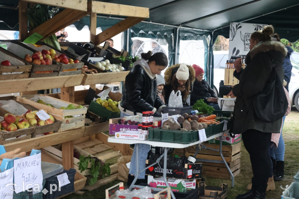 Niedzielny targ zdrowej żywności w Bartoszowie