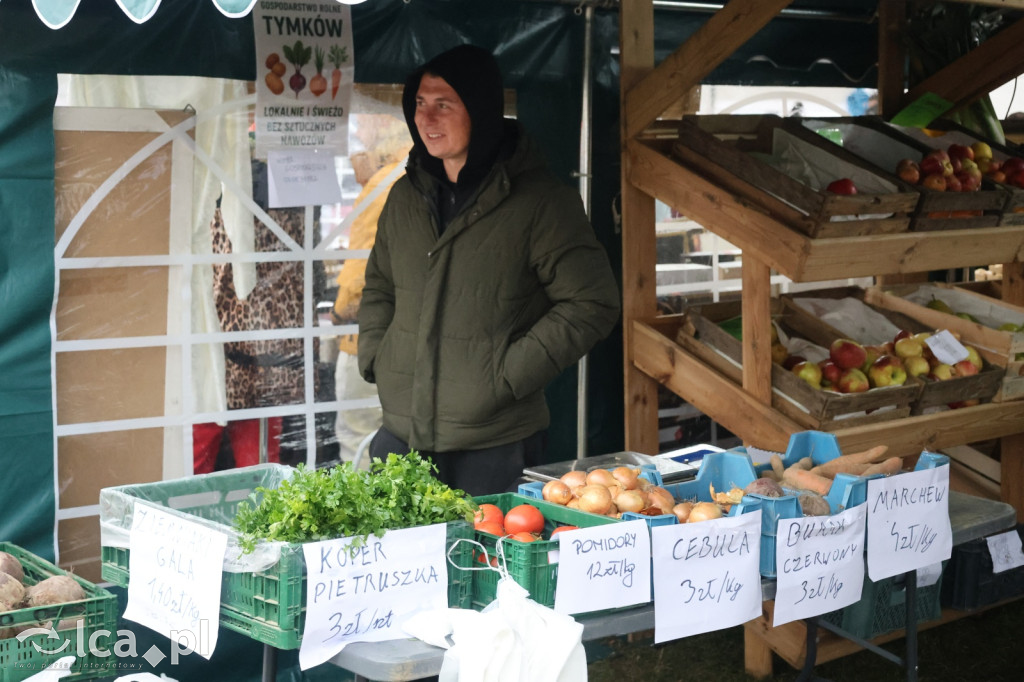 Niedzielny targ zdrowej żywności w Bartoszowie