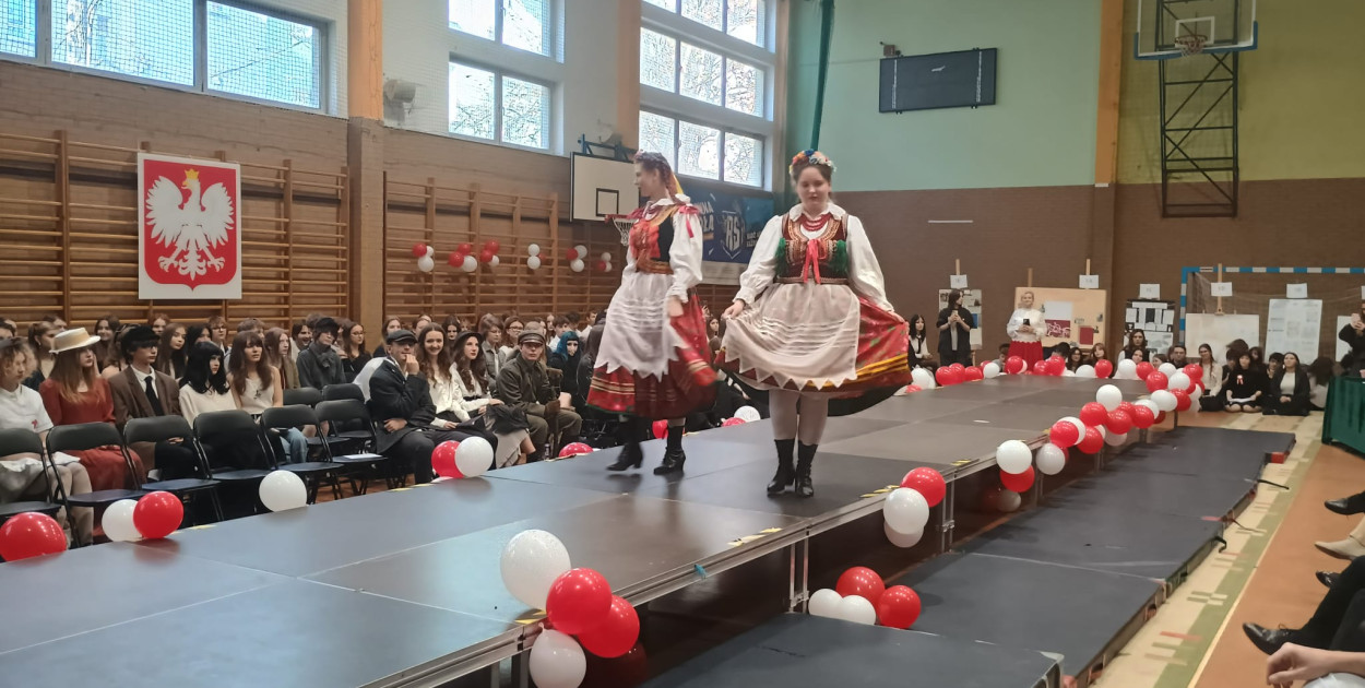 Patriotyzm z klasą w V Liceum