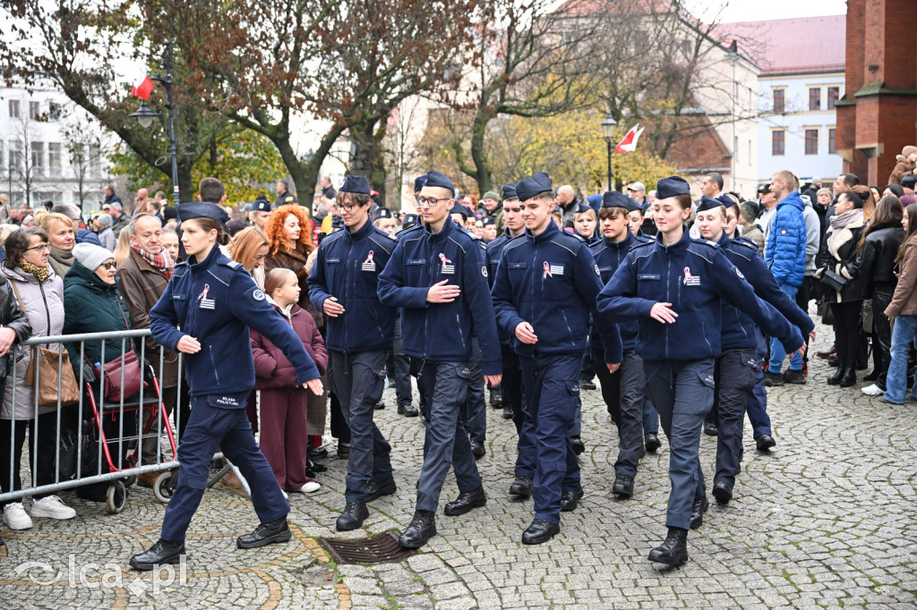 Młodzi w mundurach wypowiedzieli słowa roty