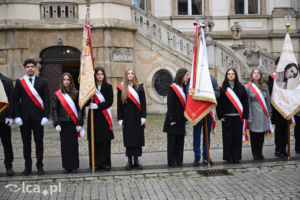 Młodzi w mundurach wypowiedzieli słowa roty