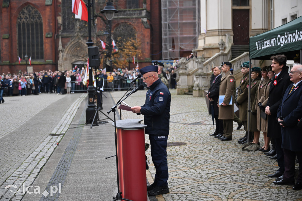 Młodzi w mundurach wypowiedzieli słowa roty