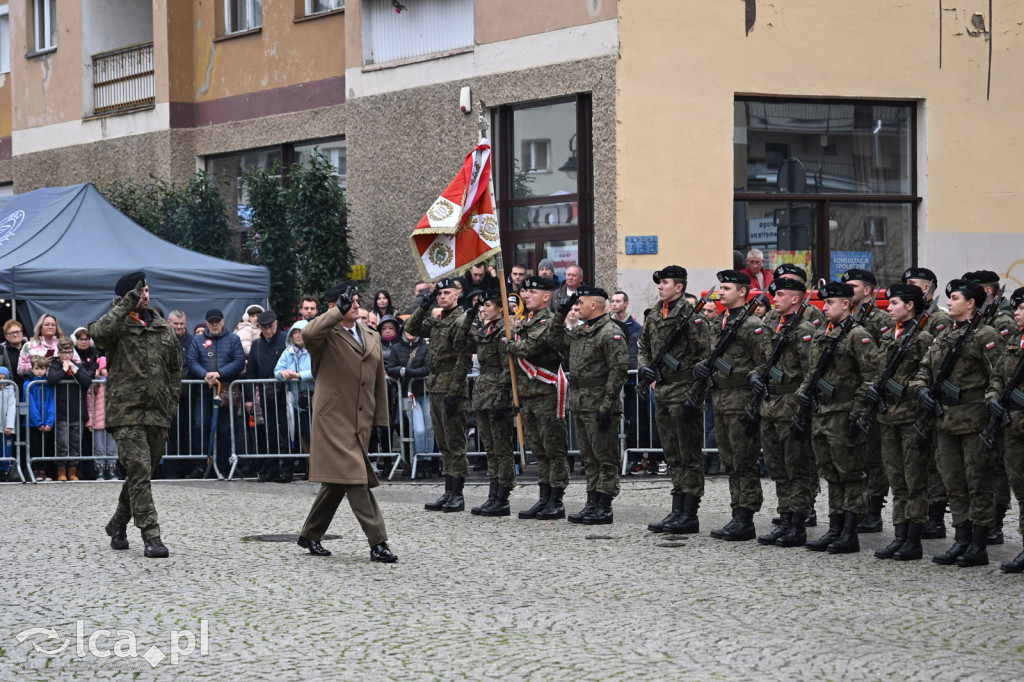 Młodzi w mundurach wypowiedzieli słowa roty