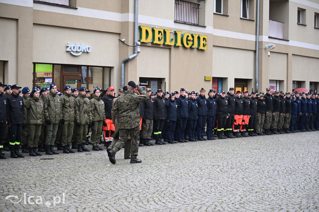 Młodzi w mundurach wypowiedzieli słowa roty