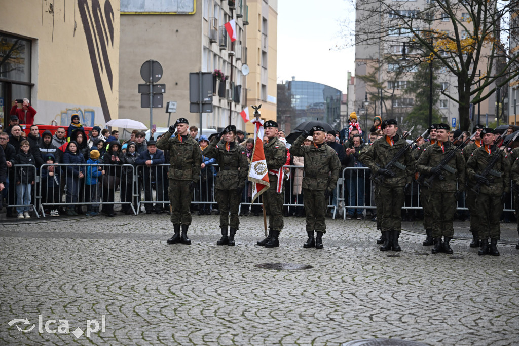 Młodzi w mundurach wypowiedzieli słowa roty