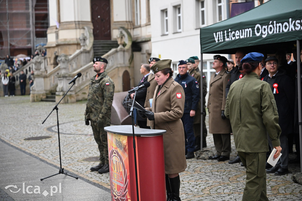 Młodzi w mundurach wypowiedzieli słowa roty