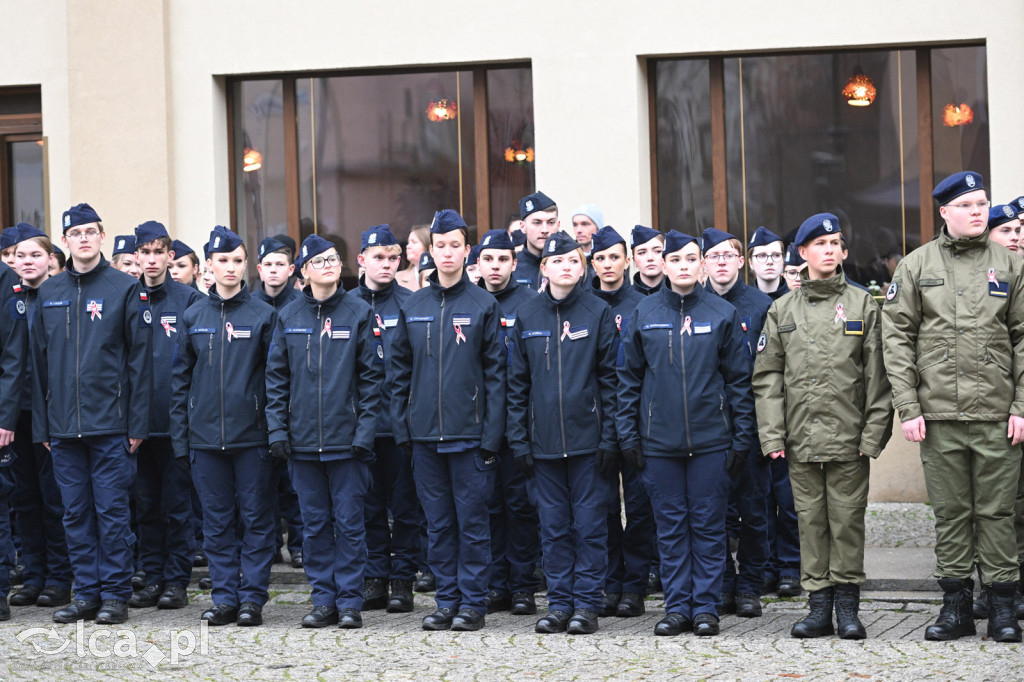 Młodzi w mundurach wypowiedzieli słowa roty