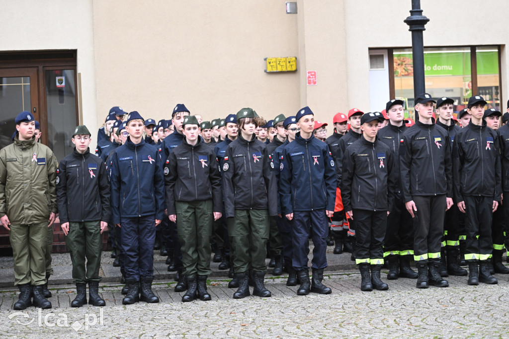 Młodzi w mundurach wypowiedzieli słowa roty