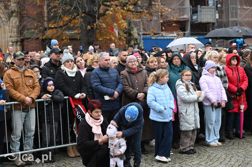 Młodzi w mundurach wypowiedzieli słowa roty