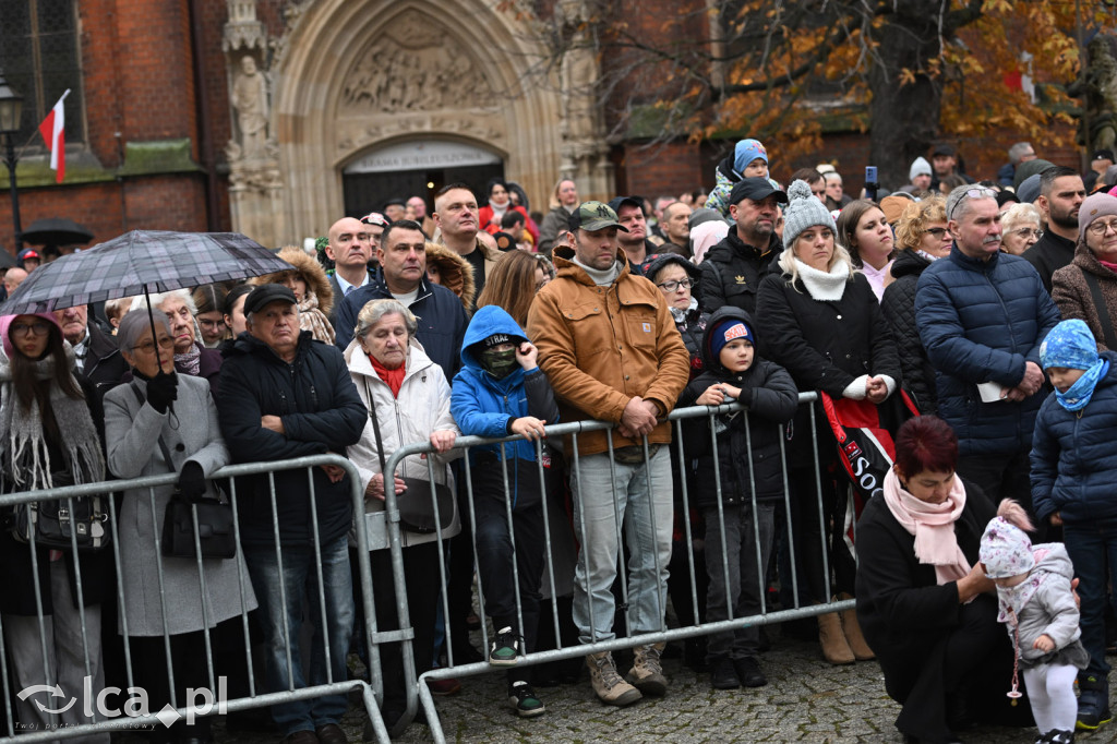 Młodzi w mundurach wypowiedzieli słowa roty