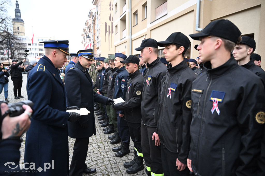 Młodzi w mundurach wypowiedzieli słowa roty