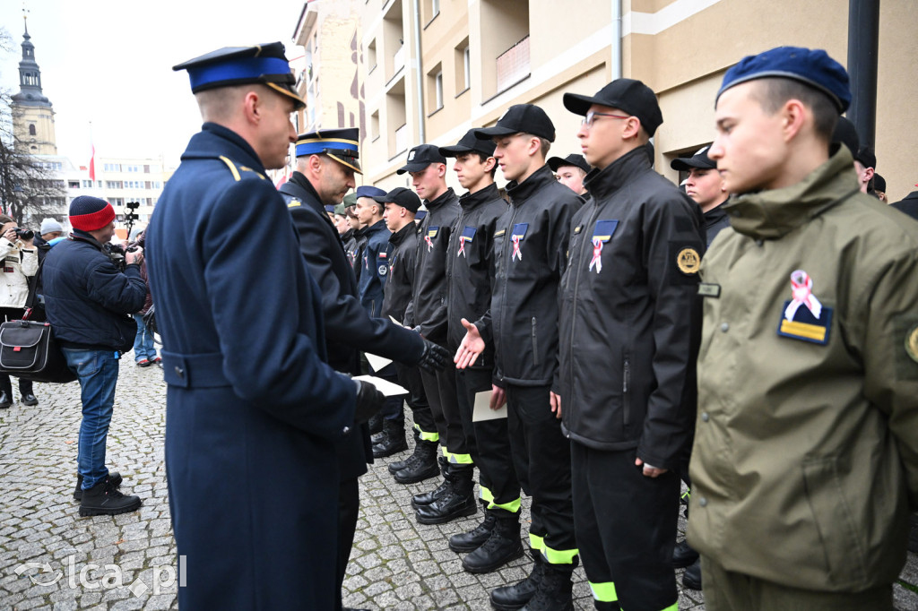 Młodzi w mundurach wypowiedzieli słowa roty