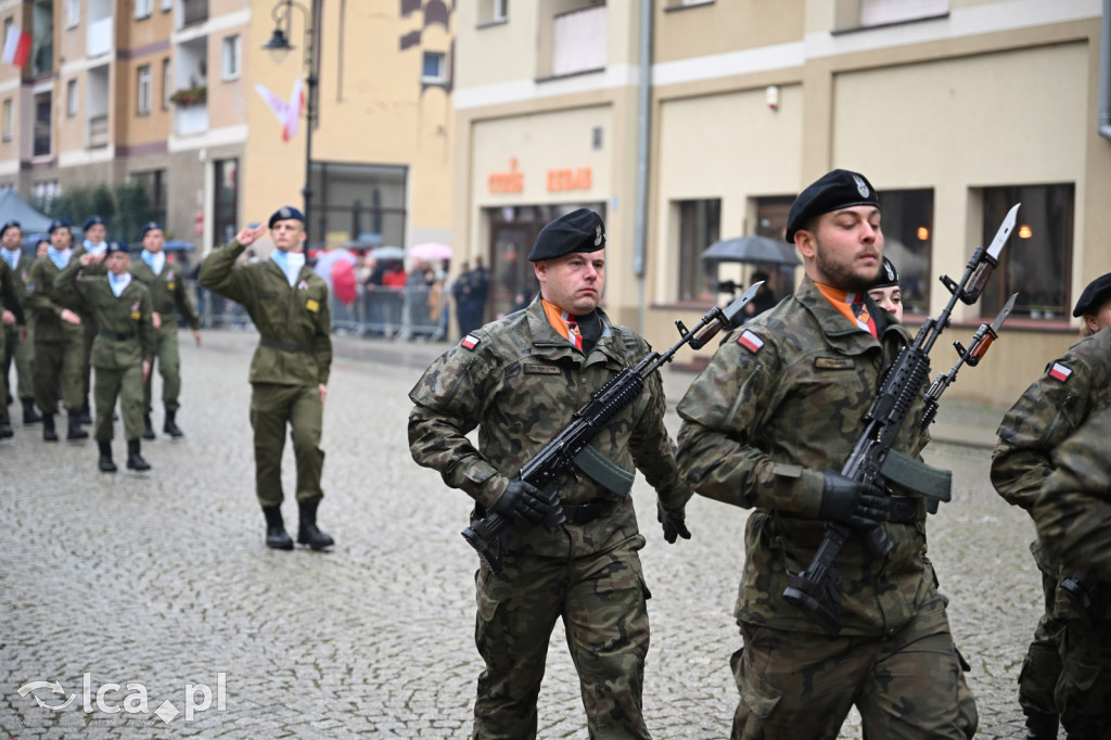 Młodzi w mundurach wypowiedzieli słowa roty