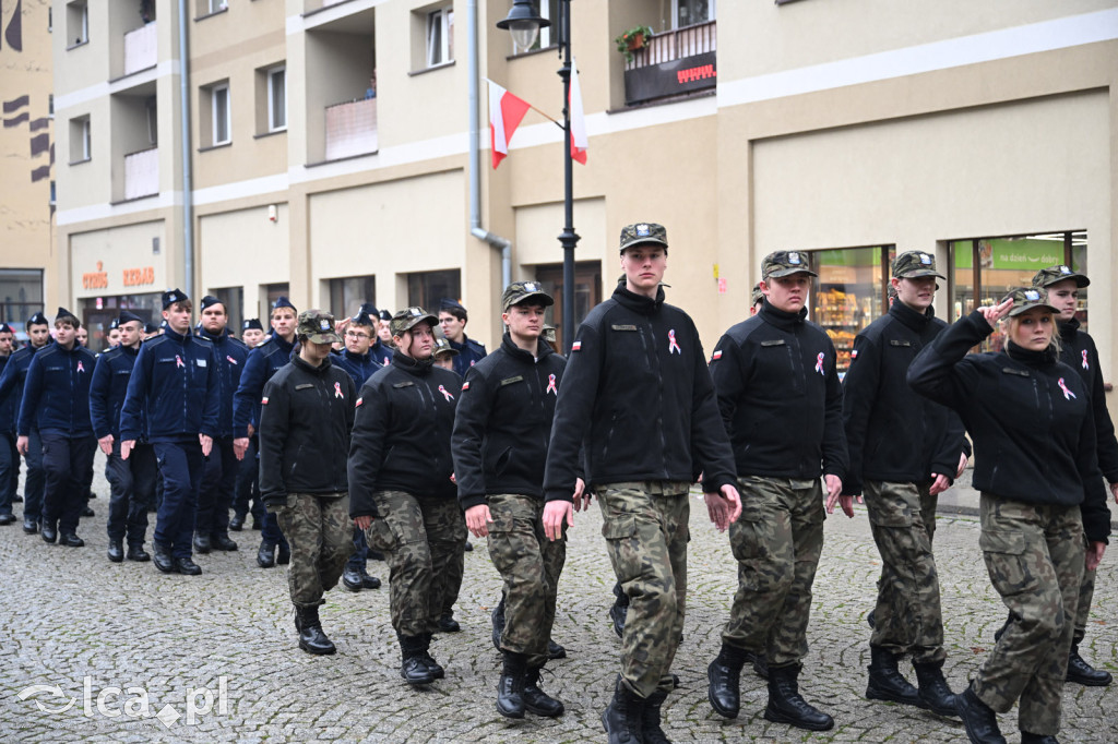 Młodzi w mundurach wypowiedzieli słowa roty