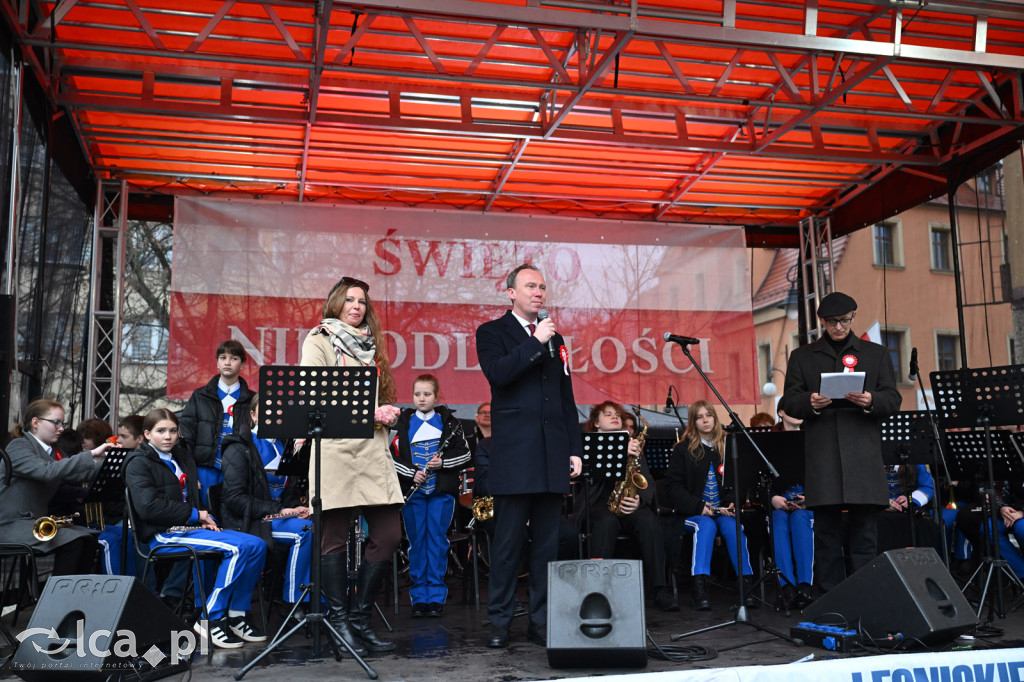 Legnica zatańczyła Poloneza dla Niepodległej