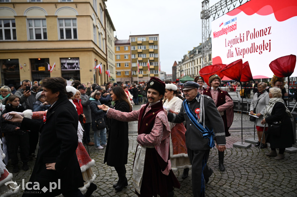 Legnica zatańczyła Poloneza dla Niepodległej