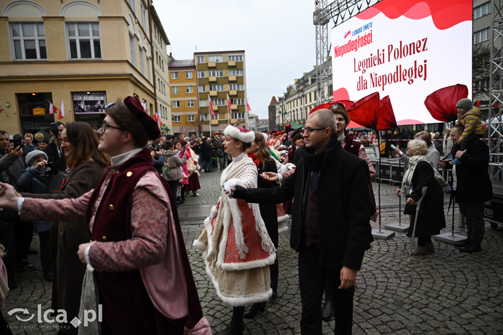 Legnica zatańczyła Poloneza dla Niepodległej