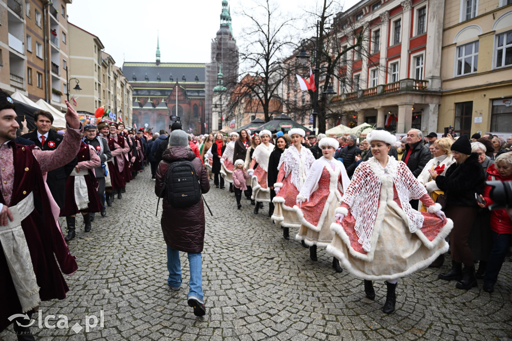 Legnica zatańczyła Poloneza dla Niepodległej