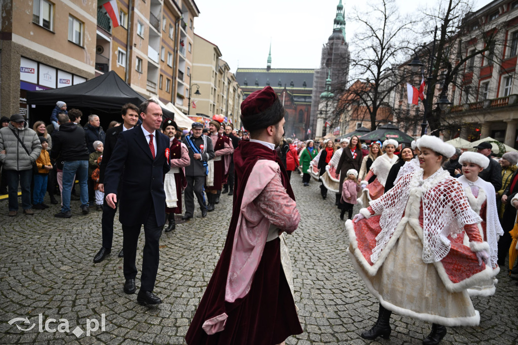 Legnica zatańczyła Poloneza dla Niepodległej