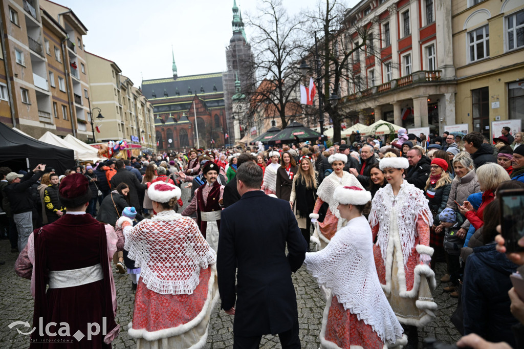 Legnica zatańczyła Poloneza dla Niepodległej