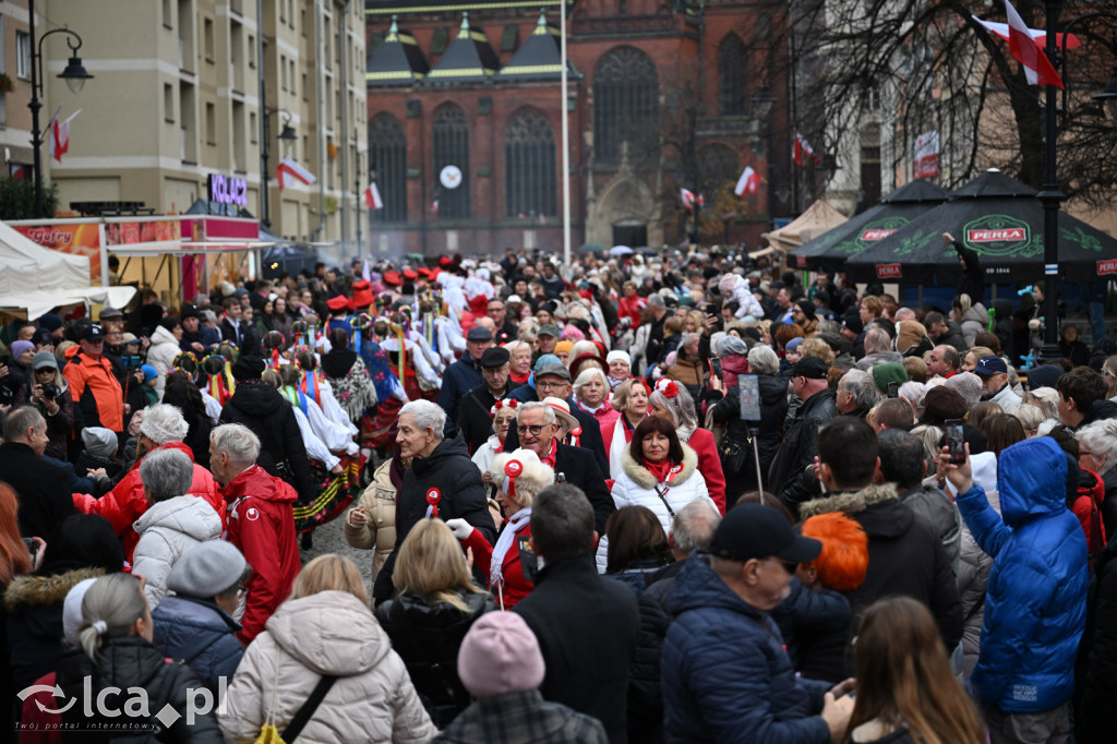 Legnica zatańczyła Poloneza dla Niepodległej