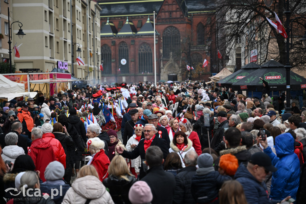 Legnica zatańczyła Poloneza dla Niepodległej