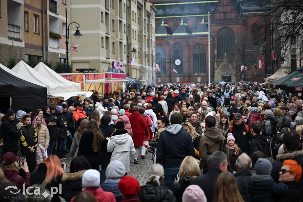 Legnica zatańczyła Poloneza dla Niepodległej