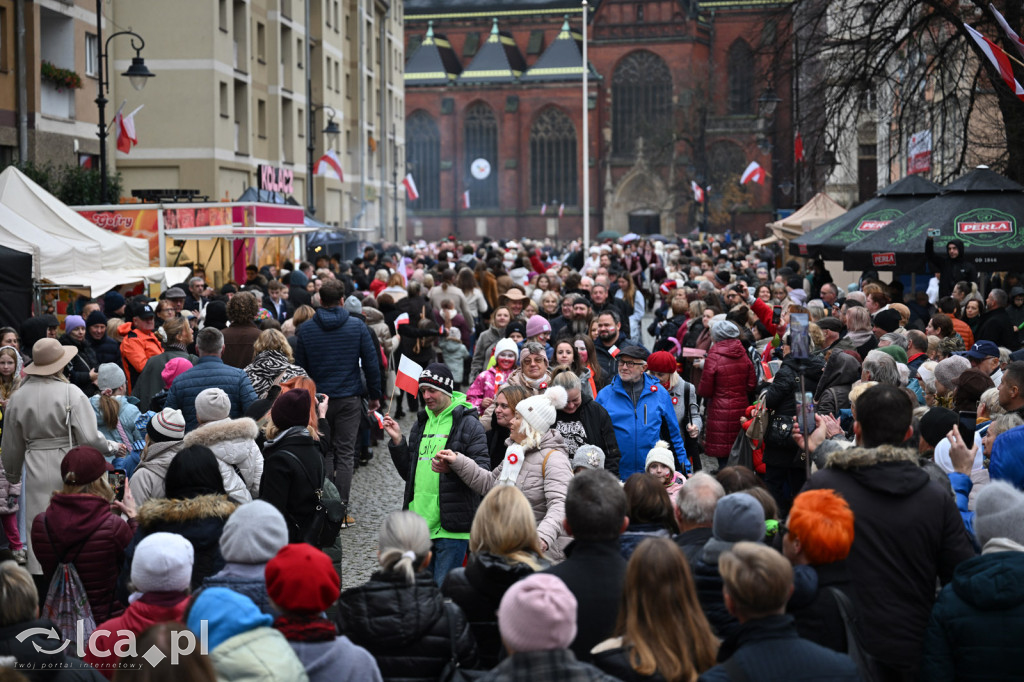 Legnica zatańczyła Poloneza dla Niepodległej