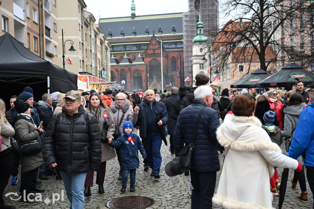 Legnica zatańczyła Poloneza dla Niepodległej