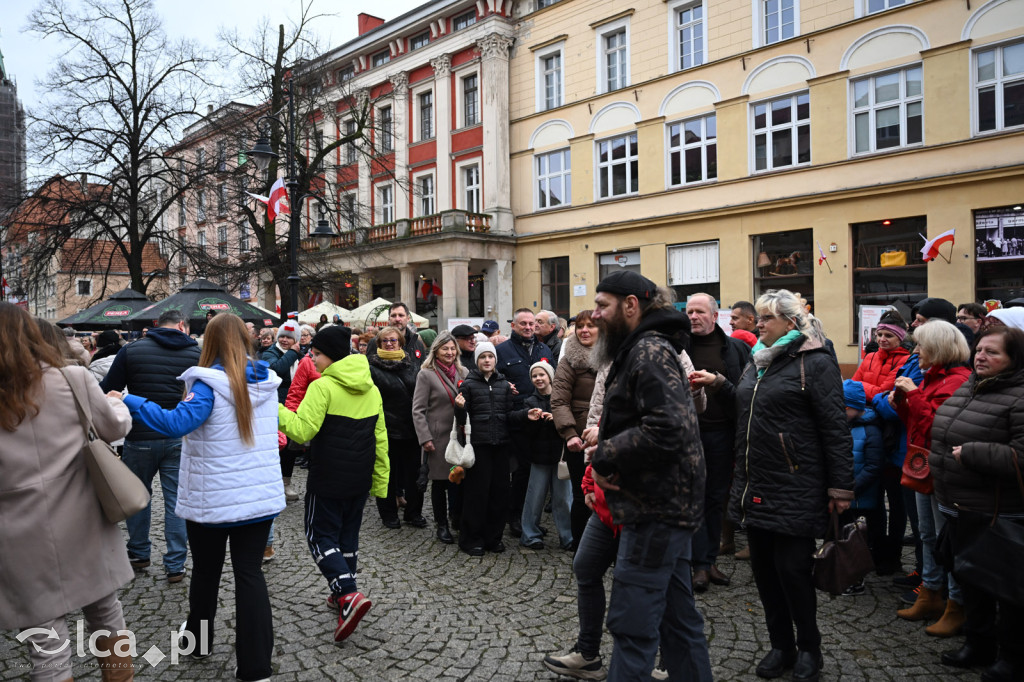 Legnica zatańczyła Poloneza dla Niepodległej