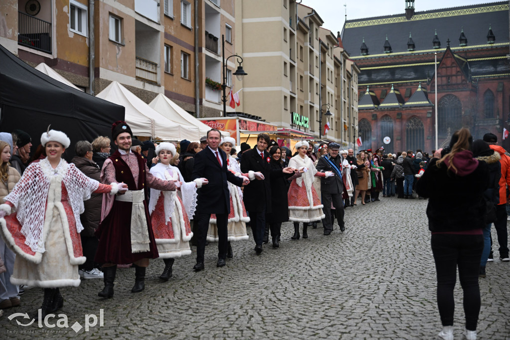 Legnica zatańczyła Poloneza dla Niepodległej