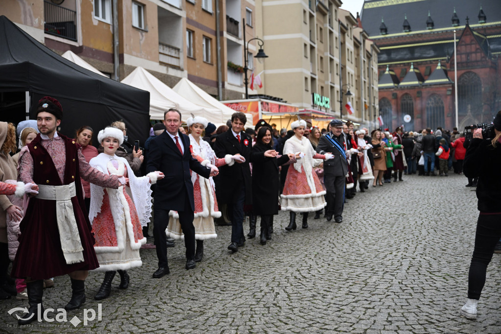 Legnica zatańczyła Poloneza dla Niepodległej