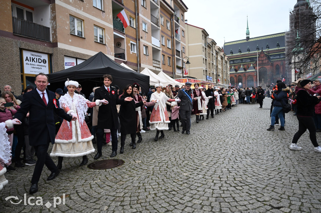 Legnica zatańczyła Poloneza dla Niepodległej