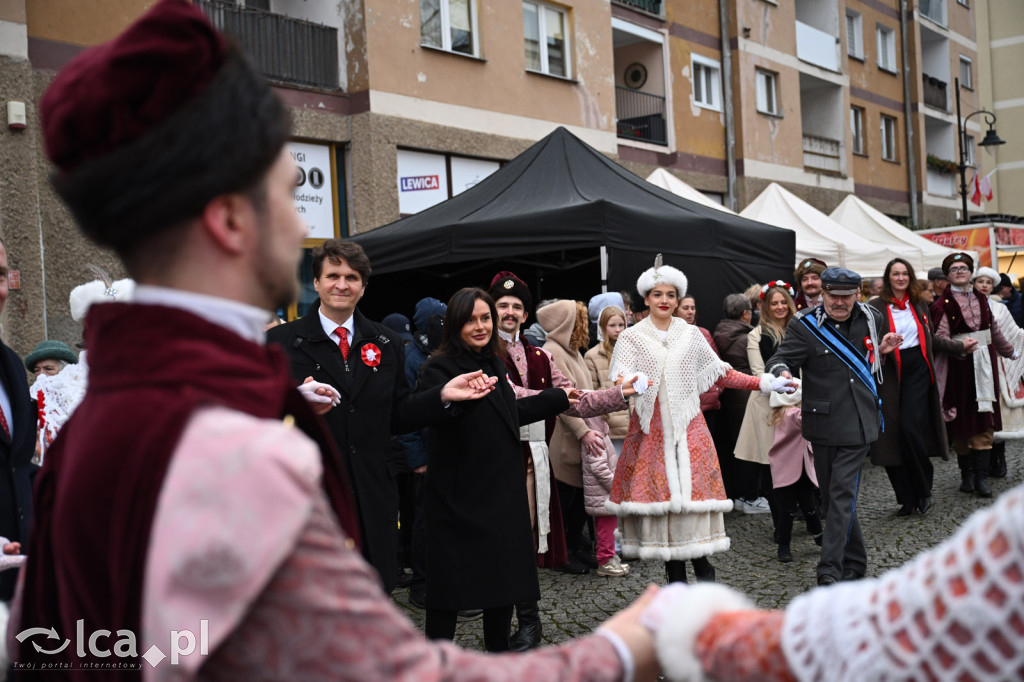 Legnica zatańczyła Poloneza dla Niepodległej
