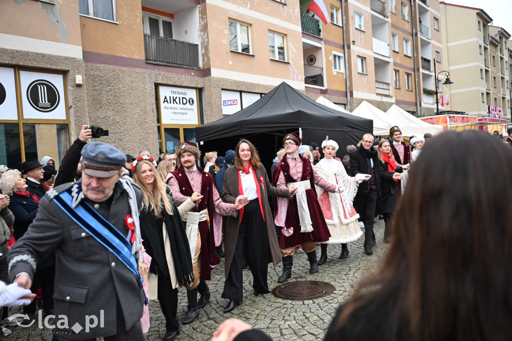 Legnica zatańczyła Poloneza dla Niepodległej