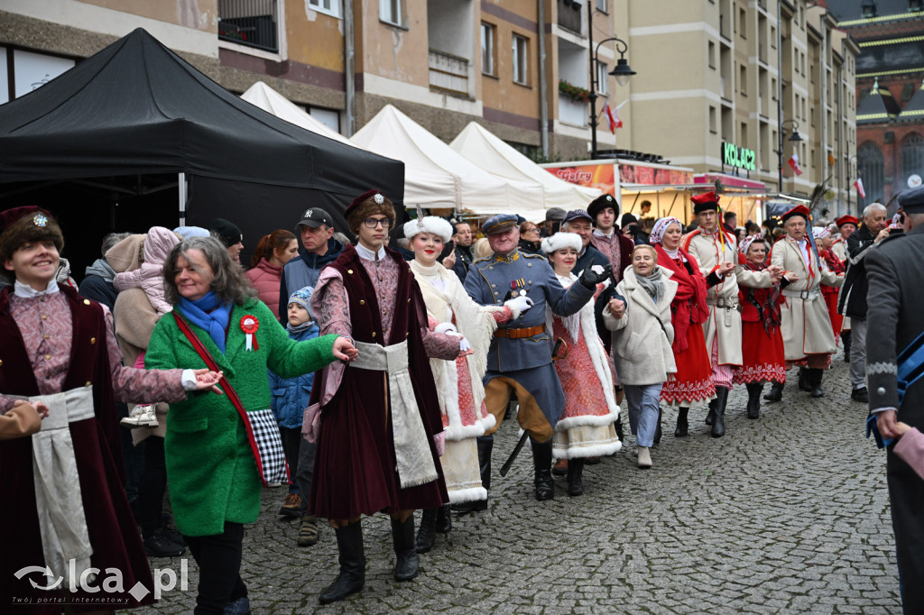 Legnica zatańczyła Poloneza dla Niepodległej