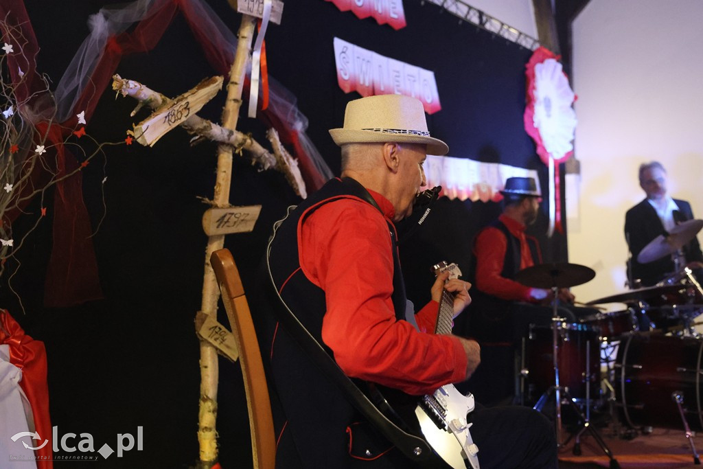 Biało-czerwony tort na Święto Niepodległości