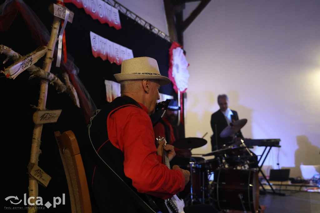 Biało-czerwony tort na Święto Niepodległości