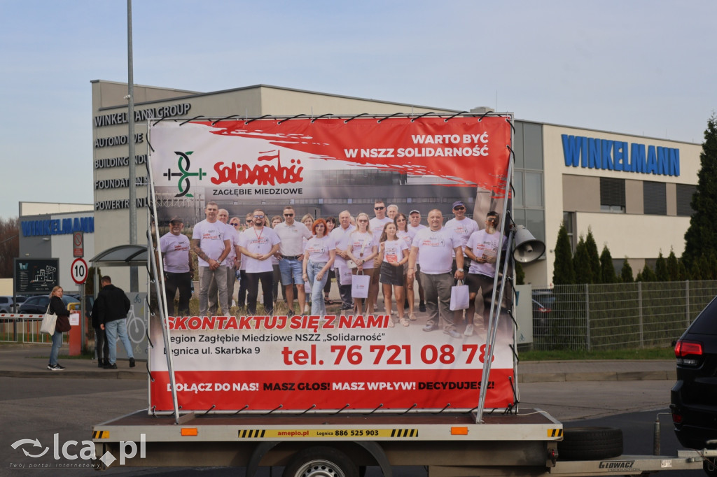 Solidarność wśród pracowników strefy