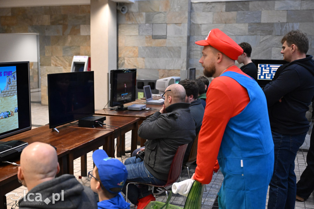 Galeria Piastów zamieniła się w salon gier