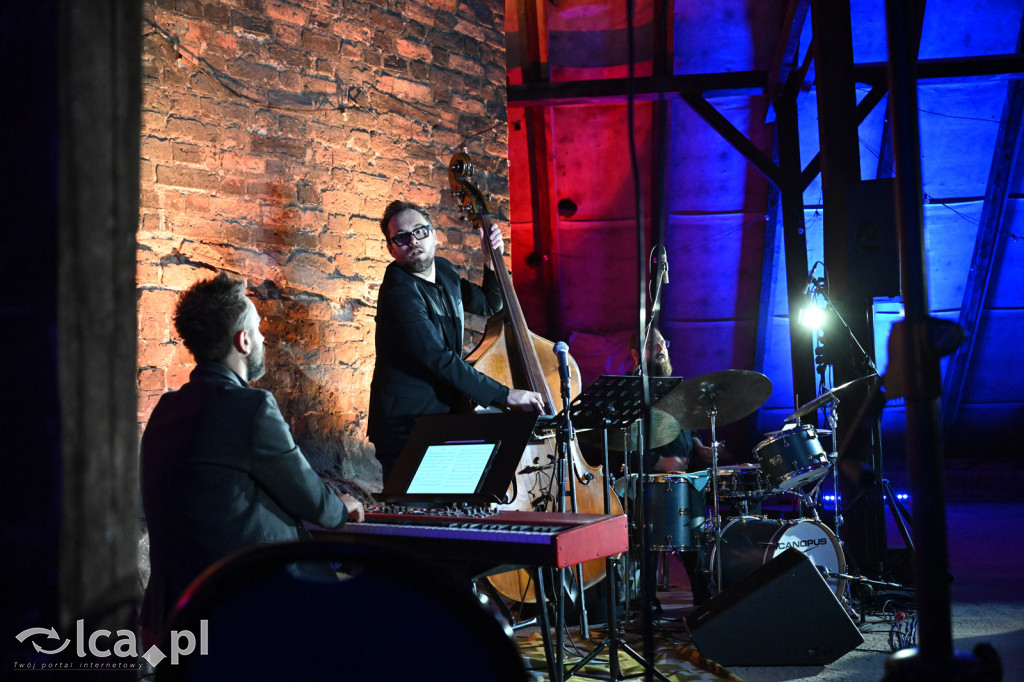 Jakub Olejnik Trio na strychu Zamku Piastowskiego