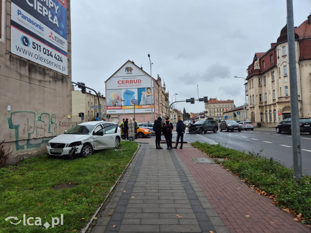 Wypadek na skrzyżowaniu z Jaworzyńską