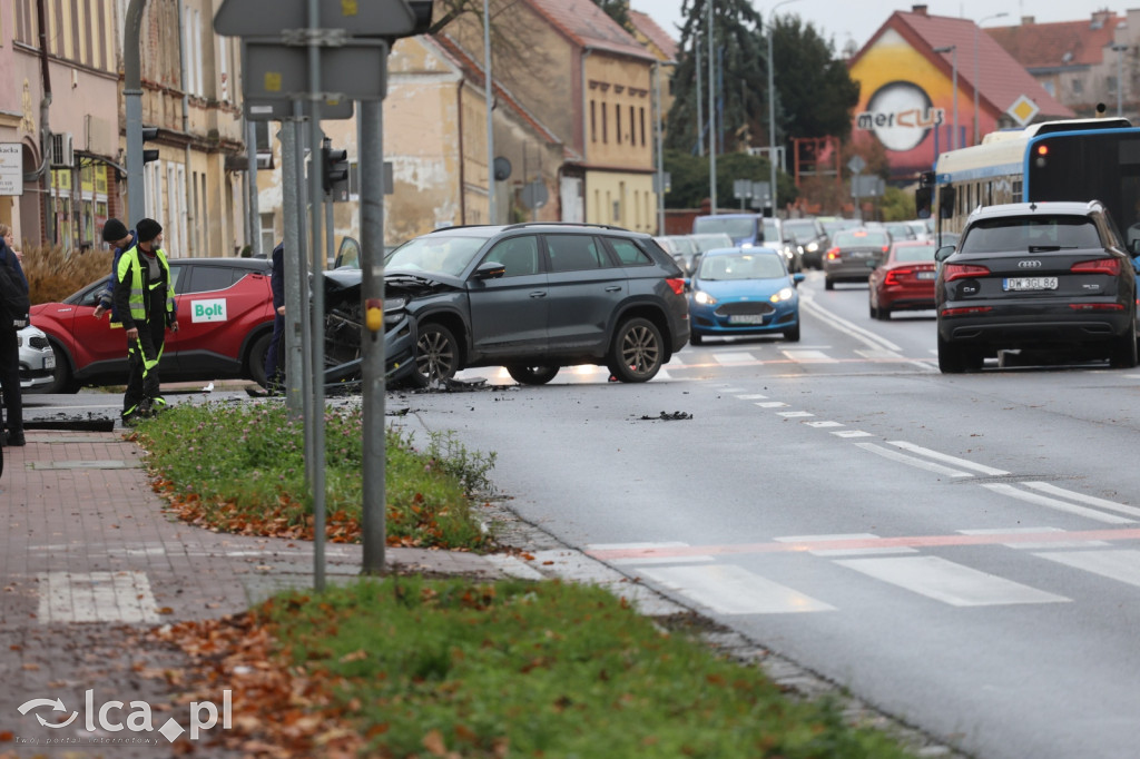 Wypadek na skrzyżowaniu z Jaworzyńską