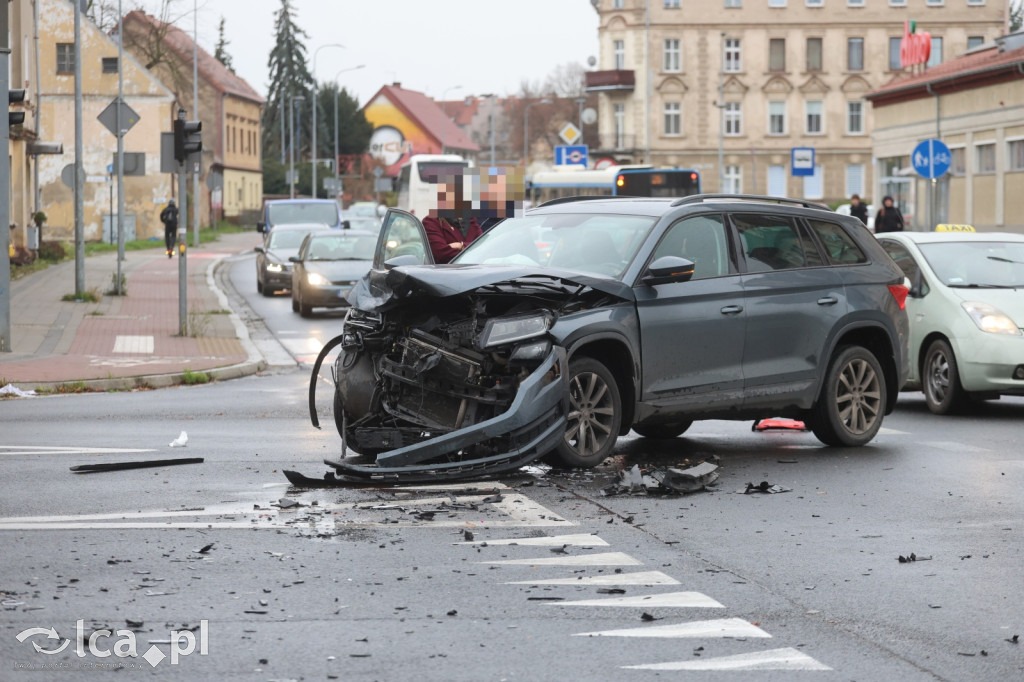 Wypadek na skrzyżowaniu z Jaworzyńską