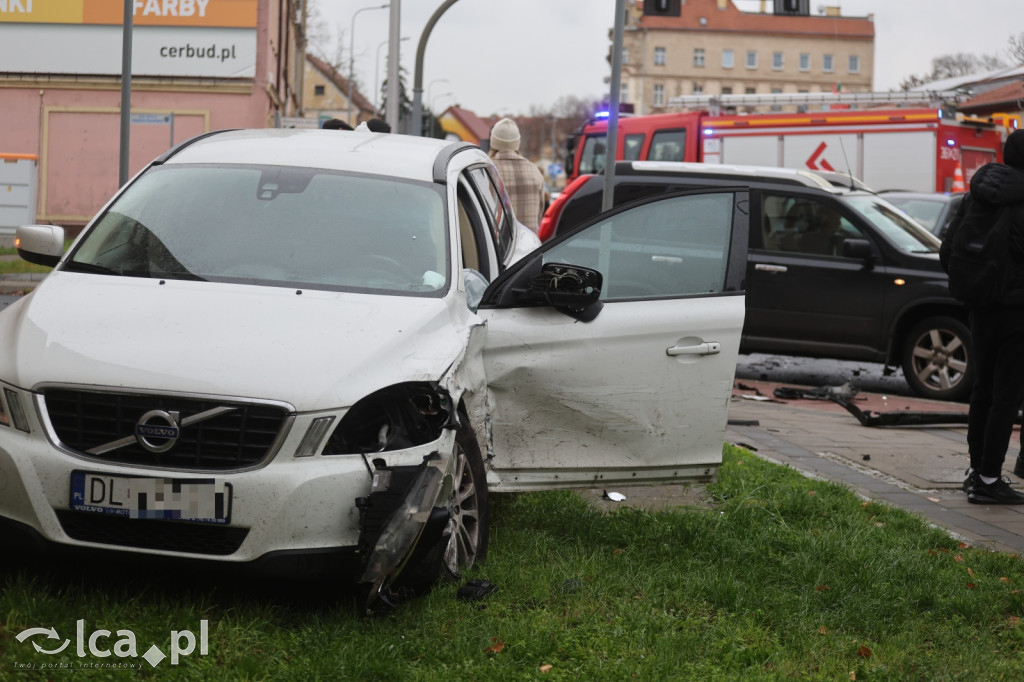 Wypadek na skrzyżowaniu z Jaworzyńską