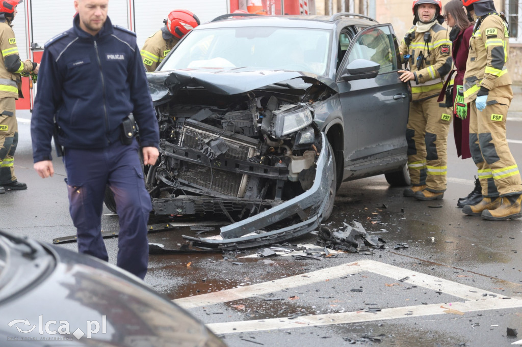 Wypadek na skrzyżowaniu z Jaworzyńską