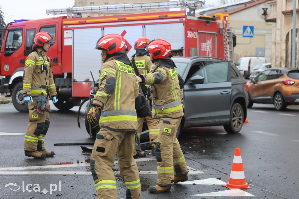 Wypadek na skrzyżowaniu z Jaworzyńską