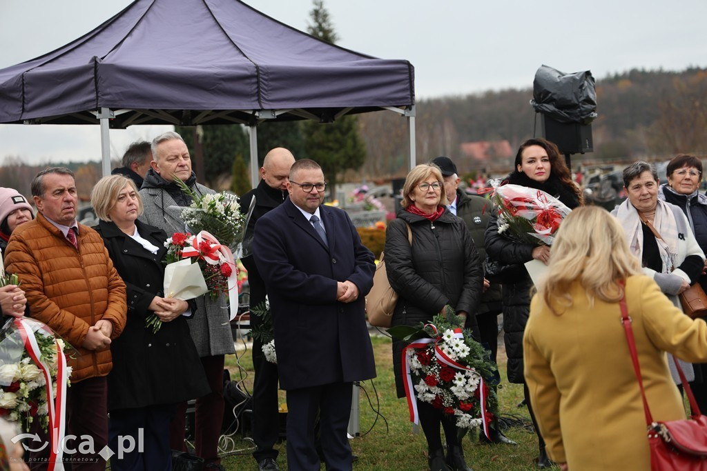 Odsłonięcie tablicy w Szczytnikach nad Kaczawą