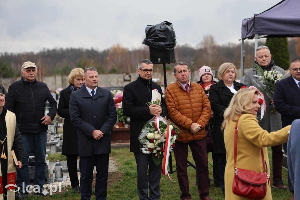 Odsłonięcie tablicy w Szczytnikach nad Kaczawą