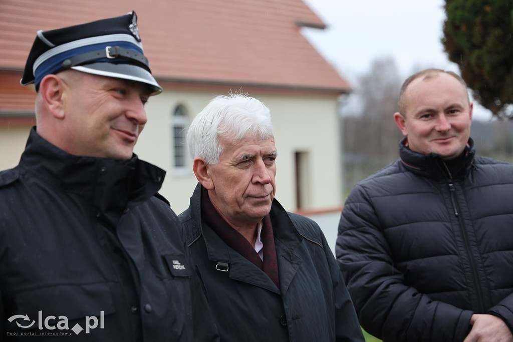 Odsłonięcie tablicy w Szczytnikach nad Kaczawą